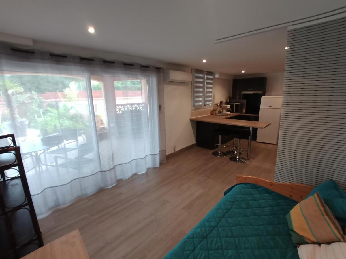 Dans Résidence Avec Piscine - à 500m Appartement Sainte-Marie-la-Mer
