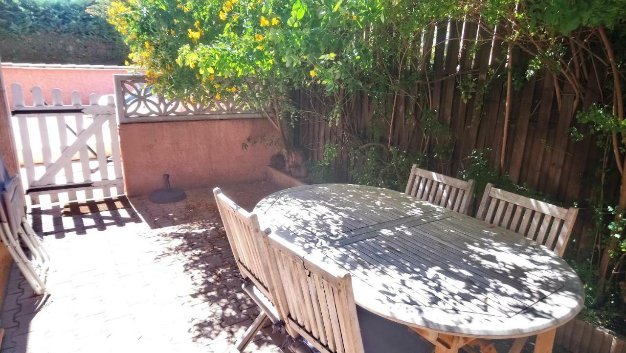 Appartement Dans Résidence Avec Piscine - à 500m Sainte-Marie-la-Mer