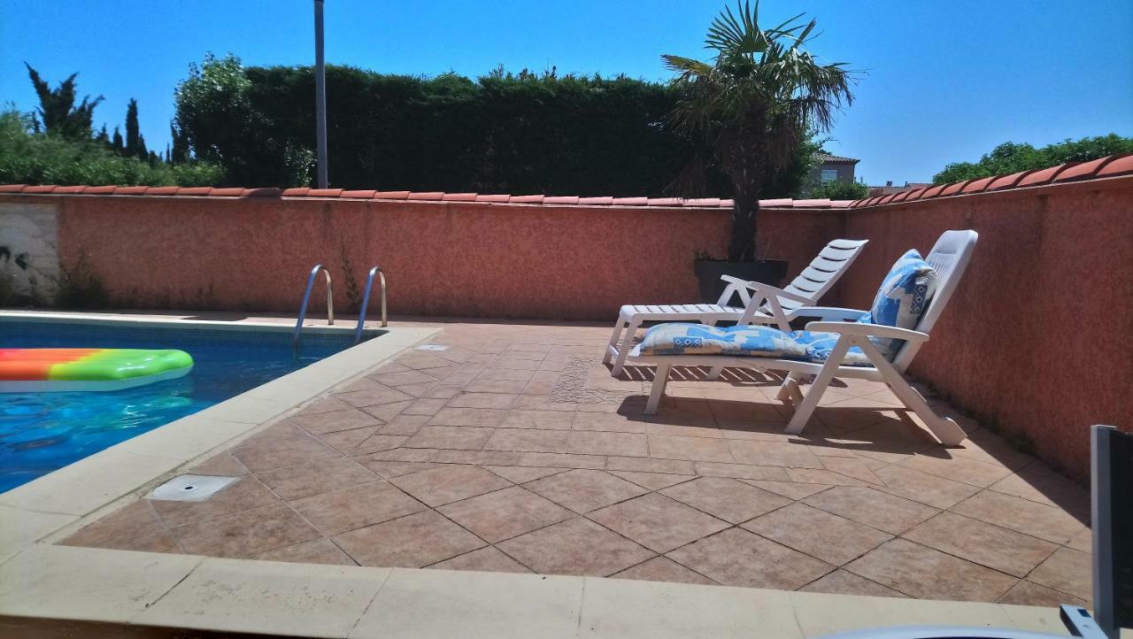 Dans Résidence Avec Piscine - à 500m Sainte-Marie-la-Mer